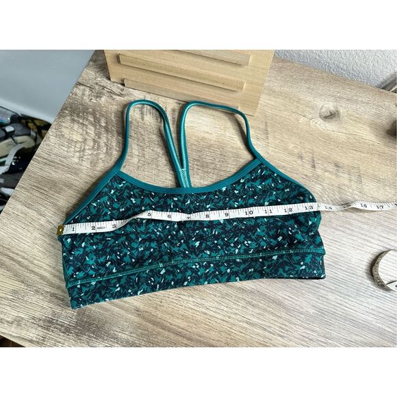 Lululemon Women’s 6 Green Power Y Sports Bra Luon - Picture 5 of 5